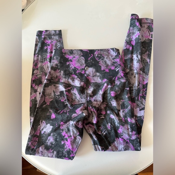 lululemon athletica Kids Leggings - Purple and Black Floral - Picture 1 of 3